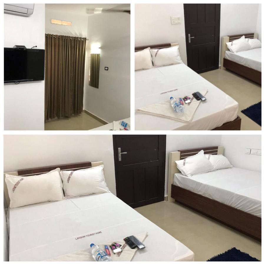 Lakshmi Tourist Home กูรูวาเยอร์ ภายนอก รูปภาพ